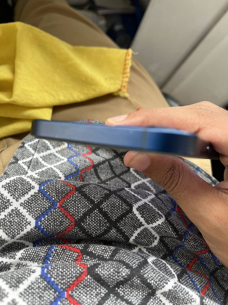 Apple iPhone 12 5