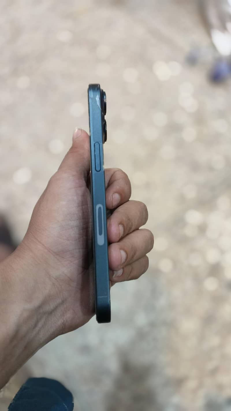 Apple iPhone 14 5
