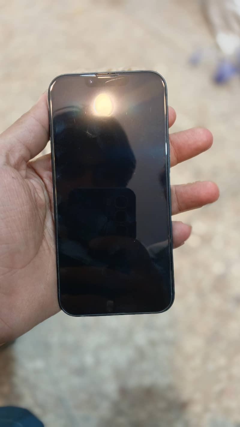 Apple iPhone 14 6