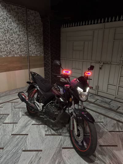 Honda CB 150F model 2025