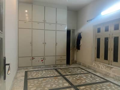 10 Marla House For Rent Separate Entrance Uper Portion Madina Town Near Susan Road