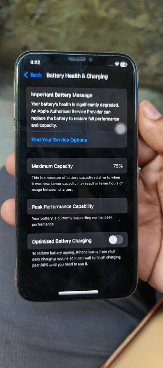 Apple iPhone XS 3