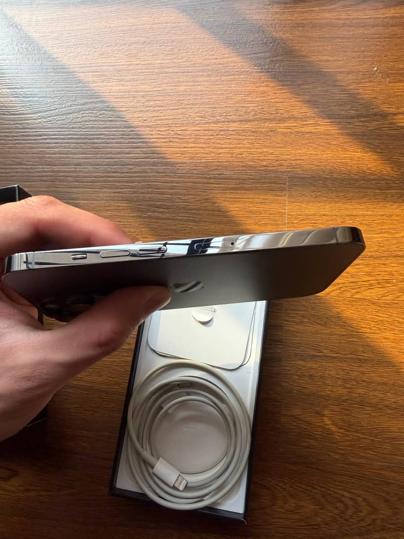 Apple iPhone 13 Pro 5