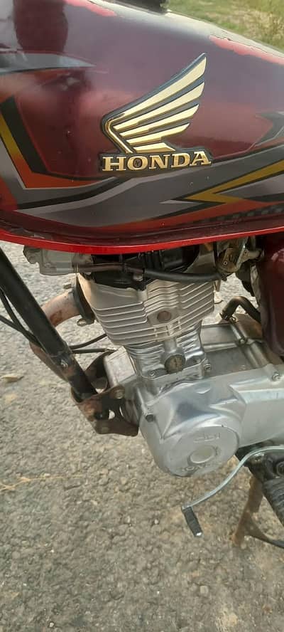 Honda CG125 condition 10 by 8 biometric on the sport
