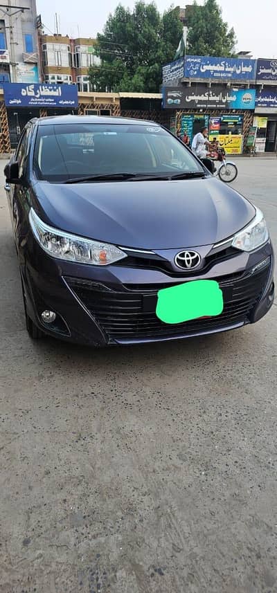 Toyota Yaris 2021 1.5 cvt full Option automatic