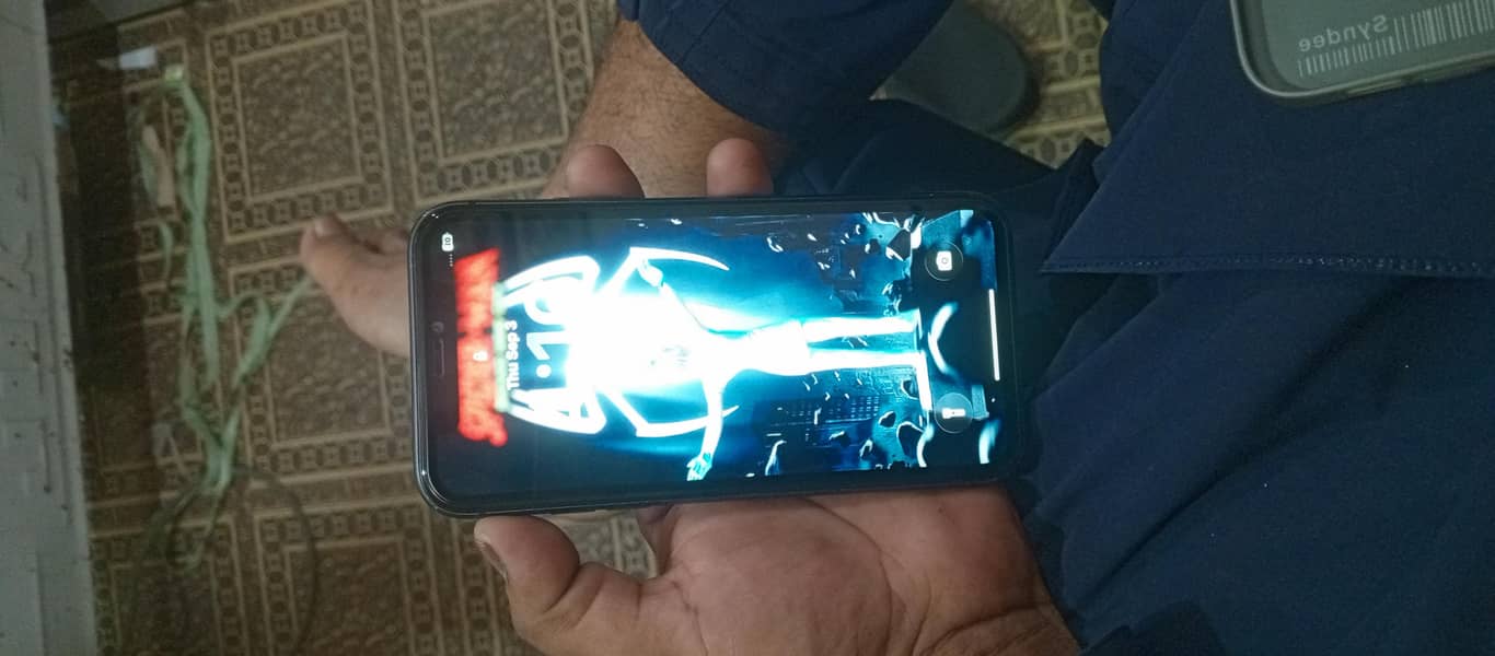 Apple iPhone 11 6