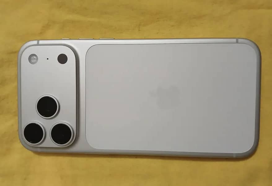 iphone 17 pro max 3