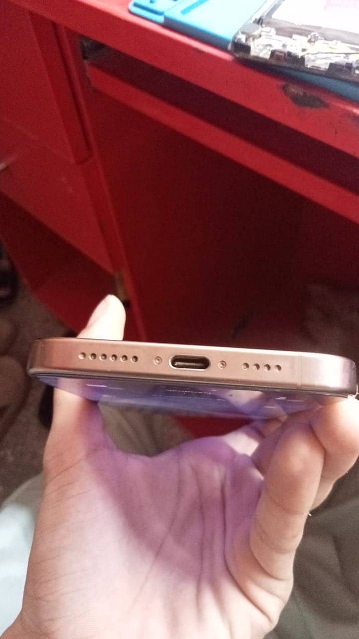 Iphone16pm 0