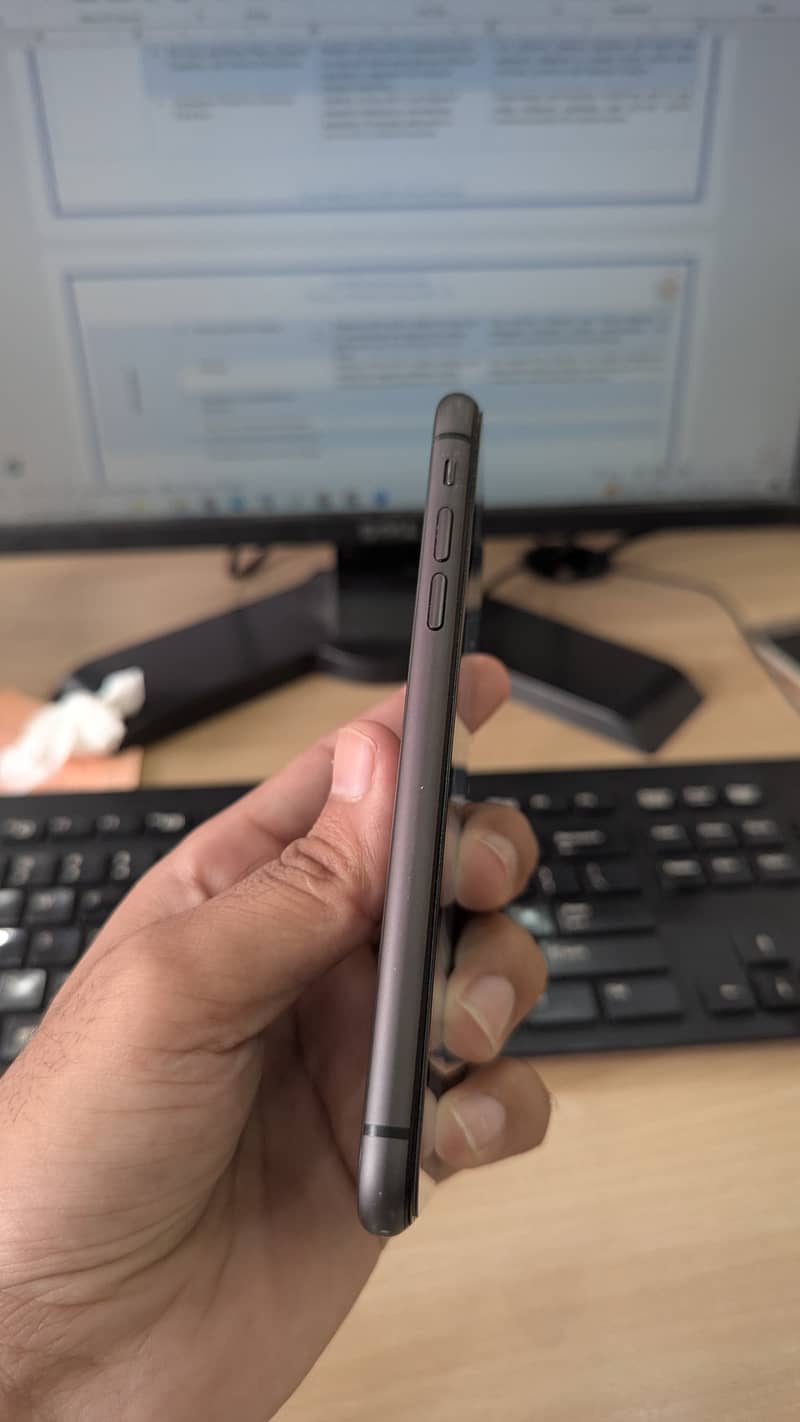 Apple iPhone 11 1