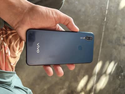 Vivo Y11
