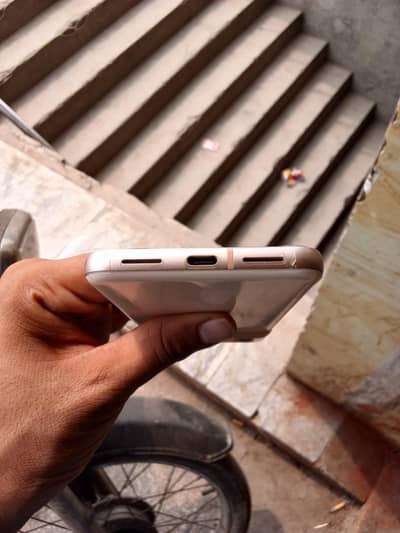 Google Pixel 8