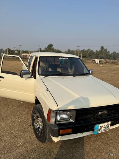 Toyota Hilux 1986