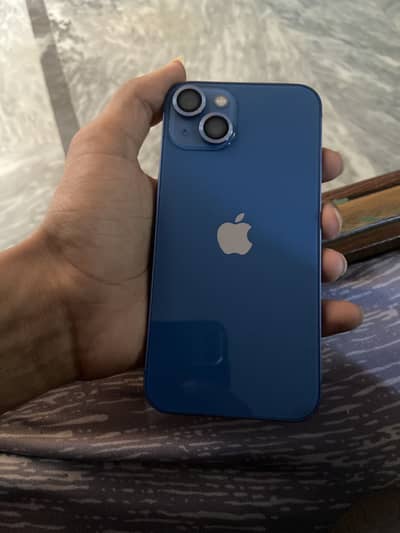 Apple iPhone 13