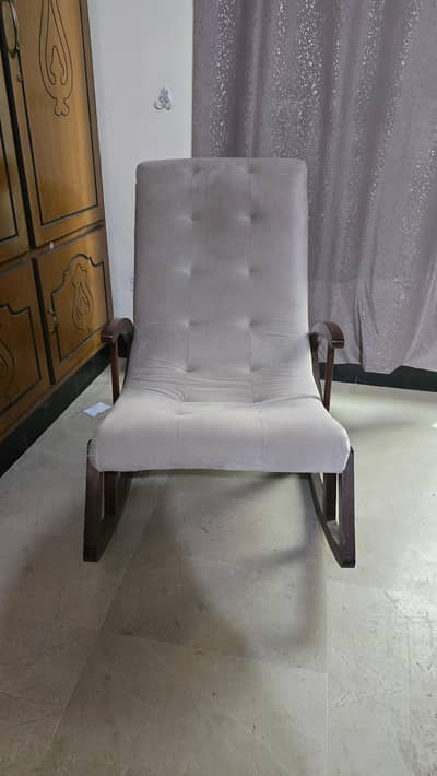 rocking chair for sale urgently