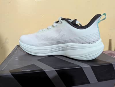 G SPEED SHOES FROM USA AND EURO IMPORTED SIZE 8