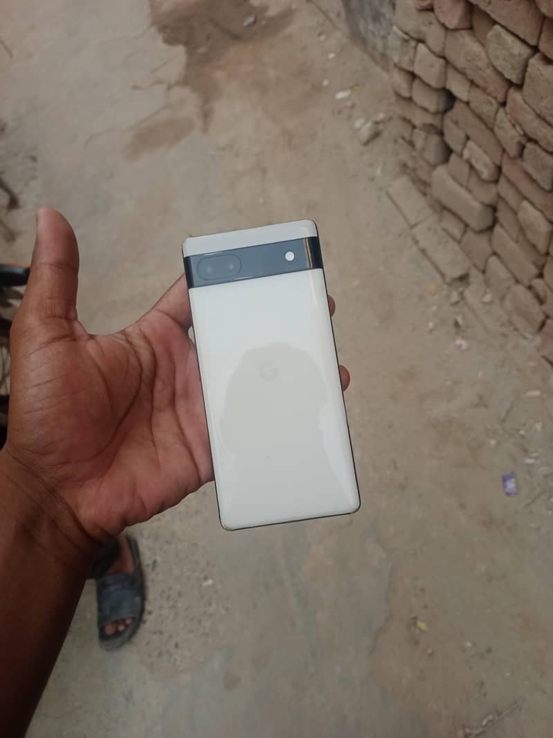 Google Pixel 6a 1