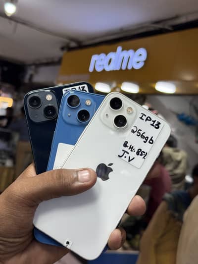 Apple iPhone 13