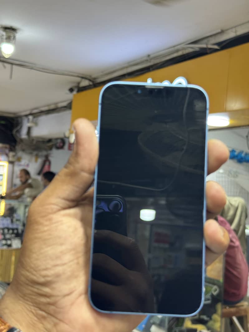 Apple iPhone 13 1