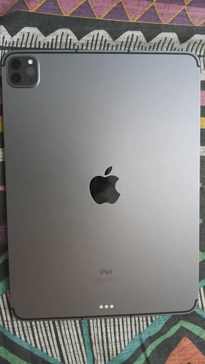 ipad pro 256gb WiFi+cellular 92 battery