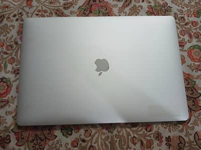 Macbook Pro (15 inch) 2018