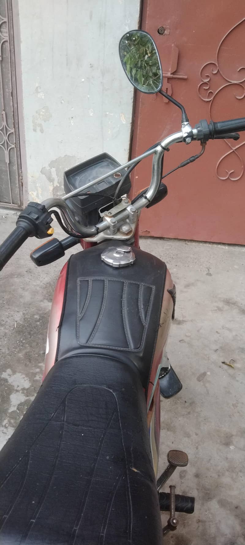 CD 70 2010 model 2
