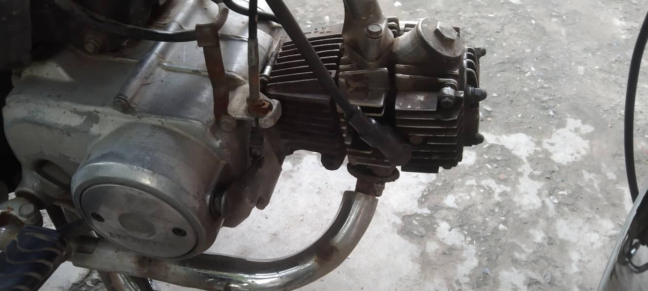 CD 70 2010 model 4
