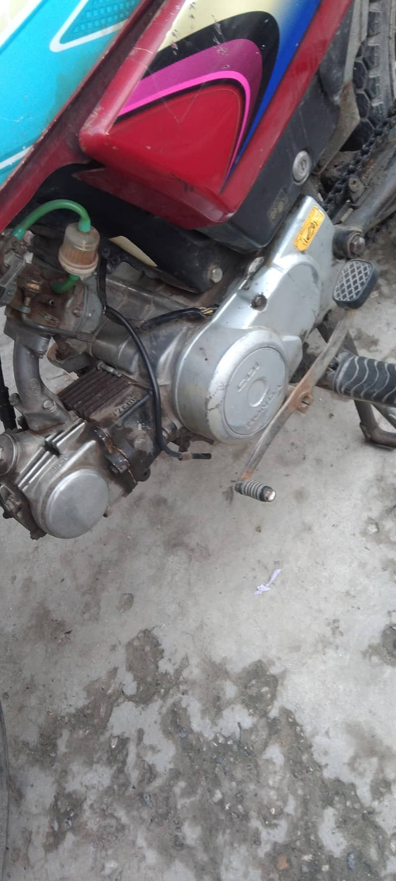 CD 70 2010 model 5