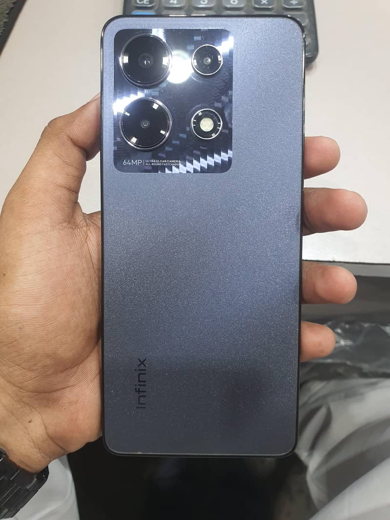 Infinix Note 30 1