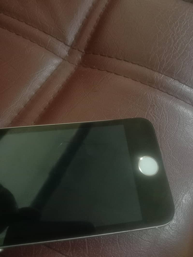 Apple iPhone 5s 4