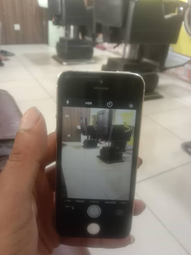 Apple iPhone 5s 6