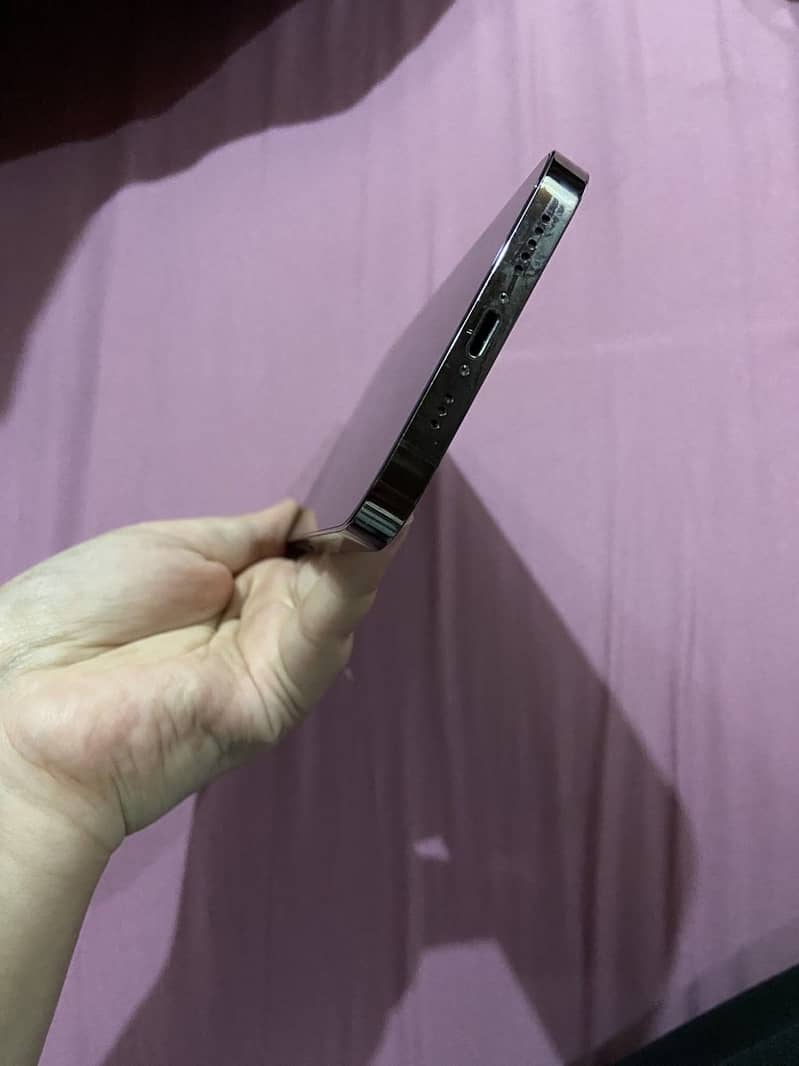 Apple iPhone 12 Pro 2