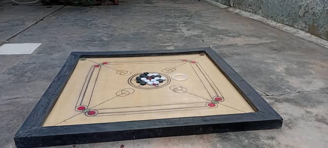 carrom board