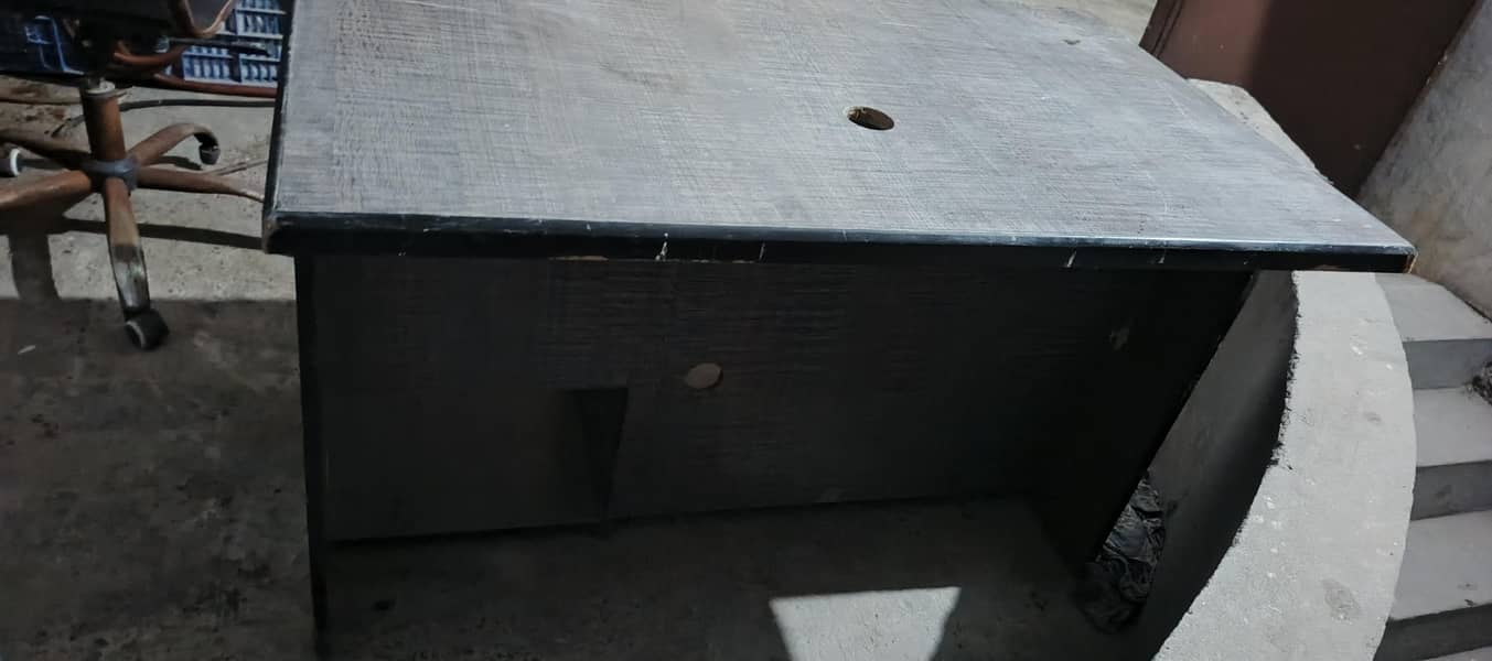 computer tables 2