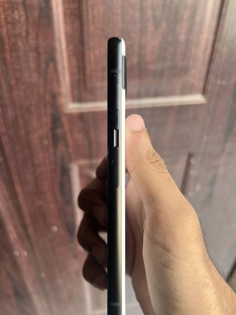Google Pixel 6a 1