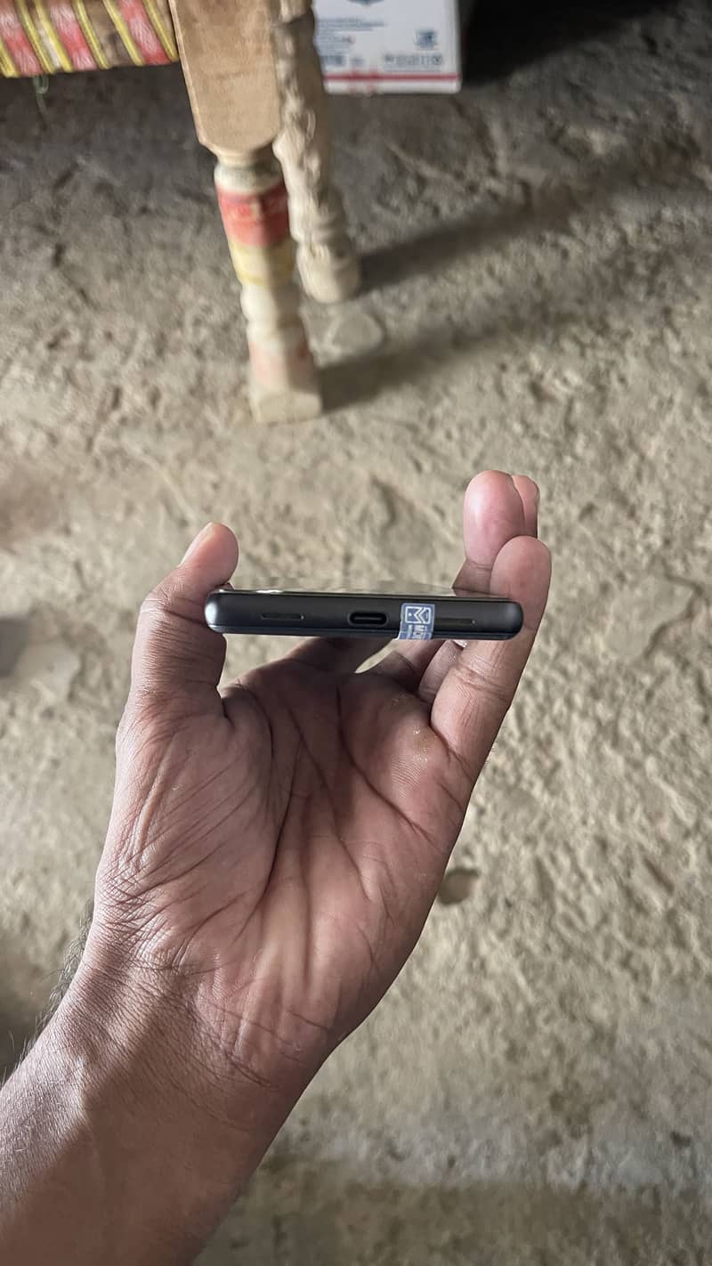 Google Pixel 7a 2