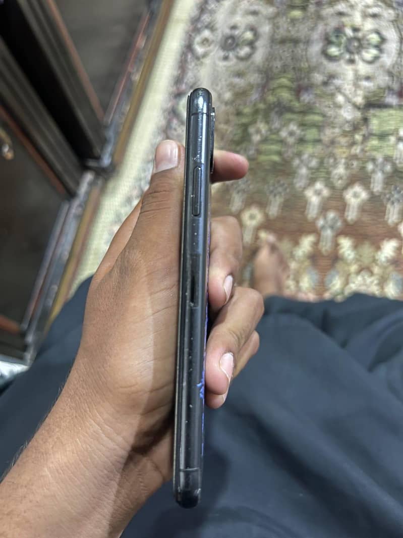 Apple iPhone X 3