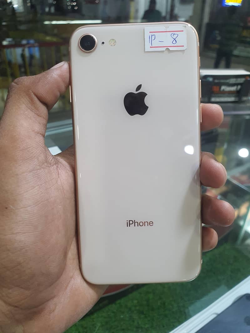 Apple iPhone 8 0