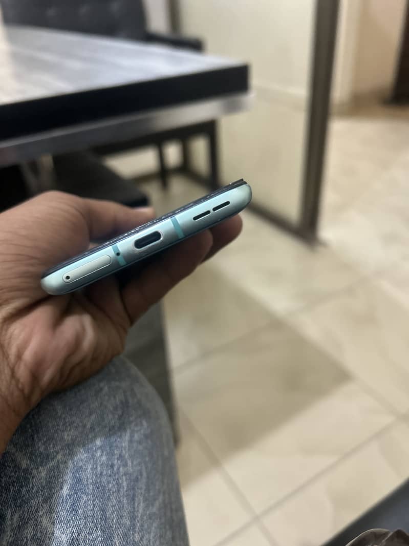 One Plus 8T 3