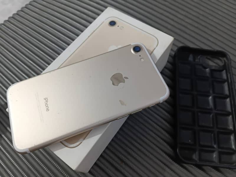 Apple iPhone 7 8