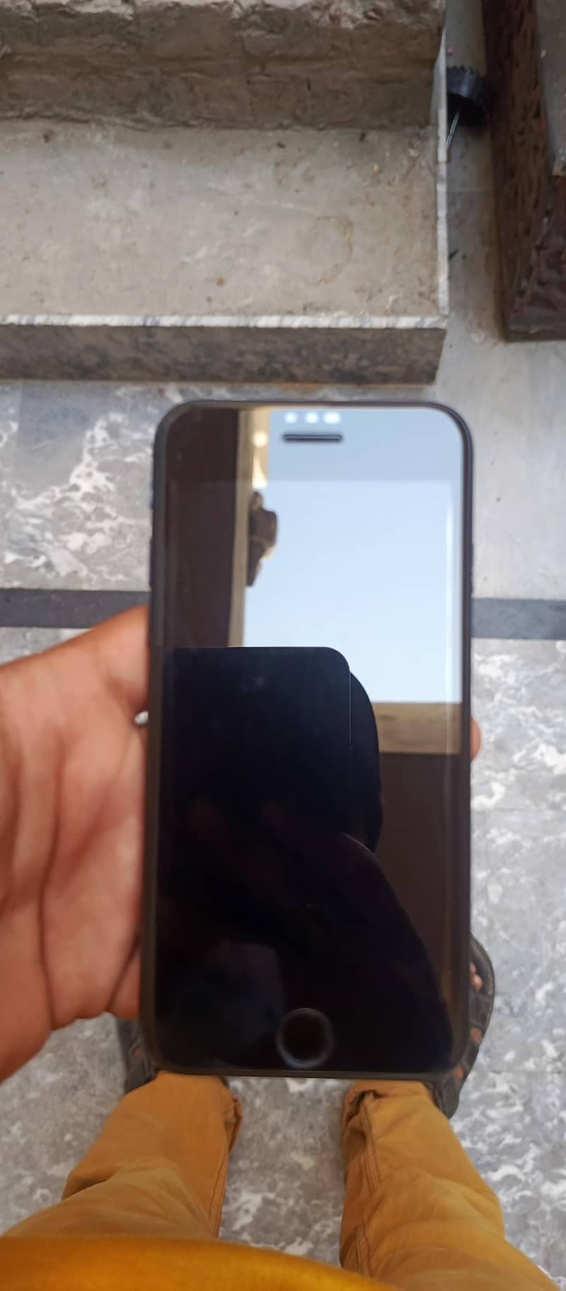 Apple iPhone SE 0