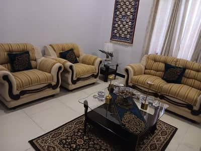 7 Seater Sofa Set Good condition