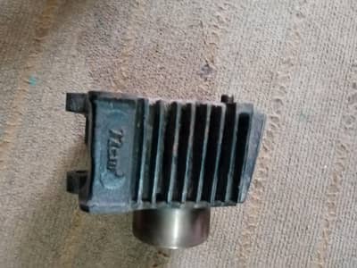HONDA CD 70 GENUINE CILNDER AVAILABLE