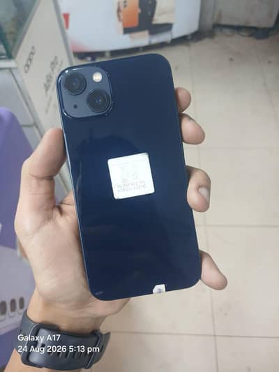 Apple iPhone 13