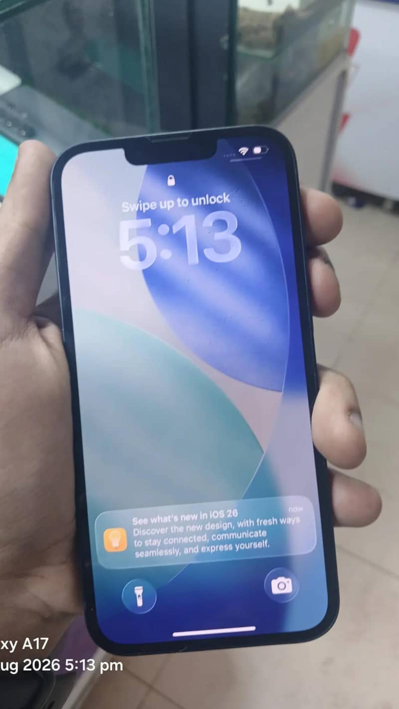 Apple iPhone 13 3