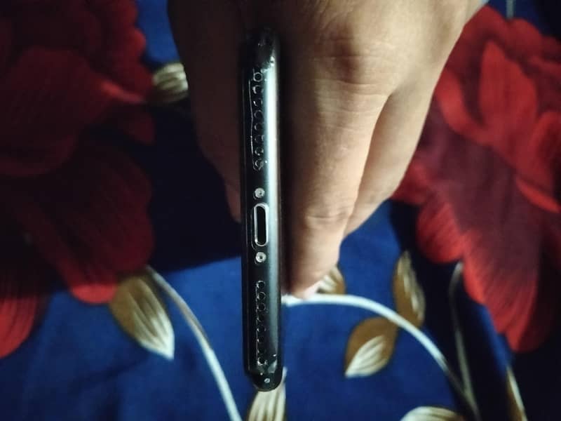 Apple iPhone 7 Plus 1