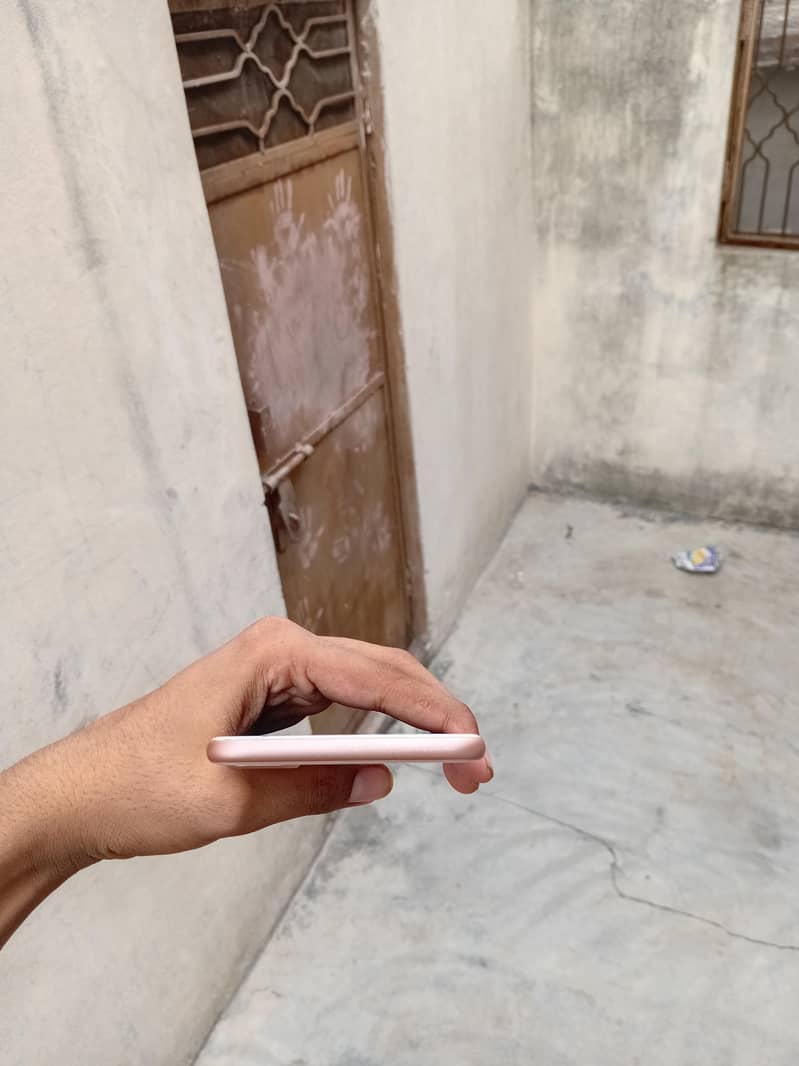 iPhone 8 Plus 6
