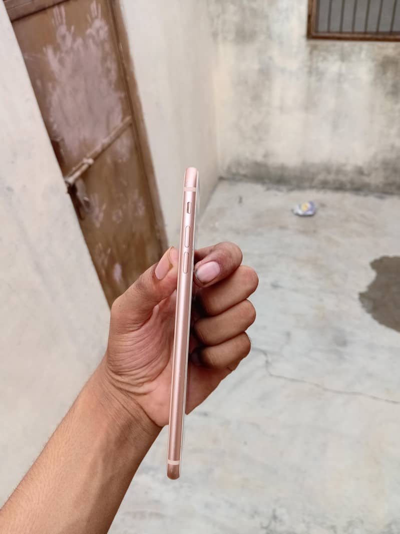 iPhone 8 Plus 9