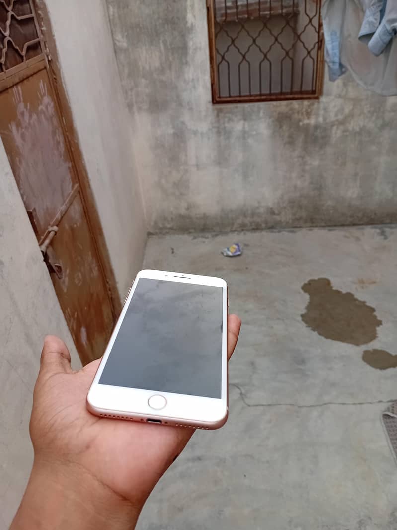 iPhone 8 Plus 10