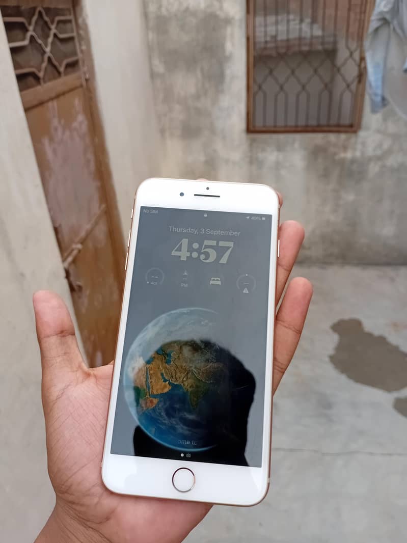 iPhone 8 Plus 11