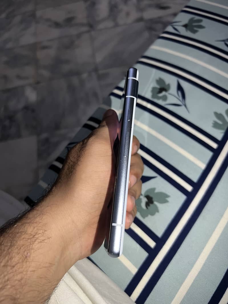 Google Pixel 7a 2